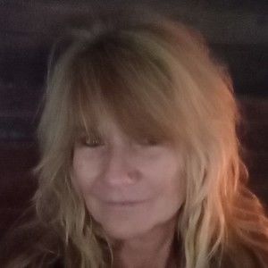 Meet your Posher, Debra